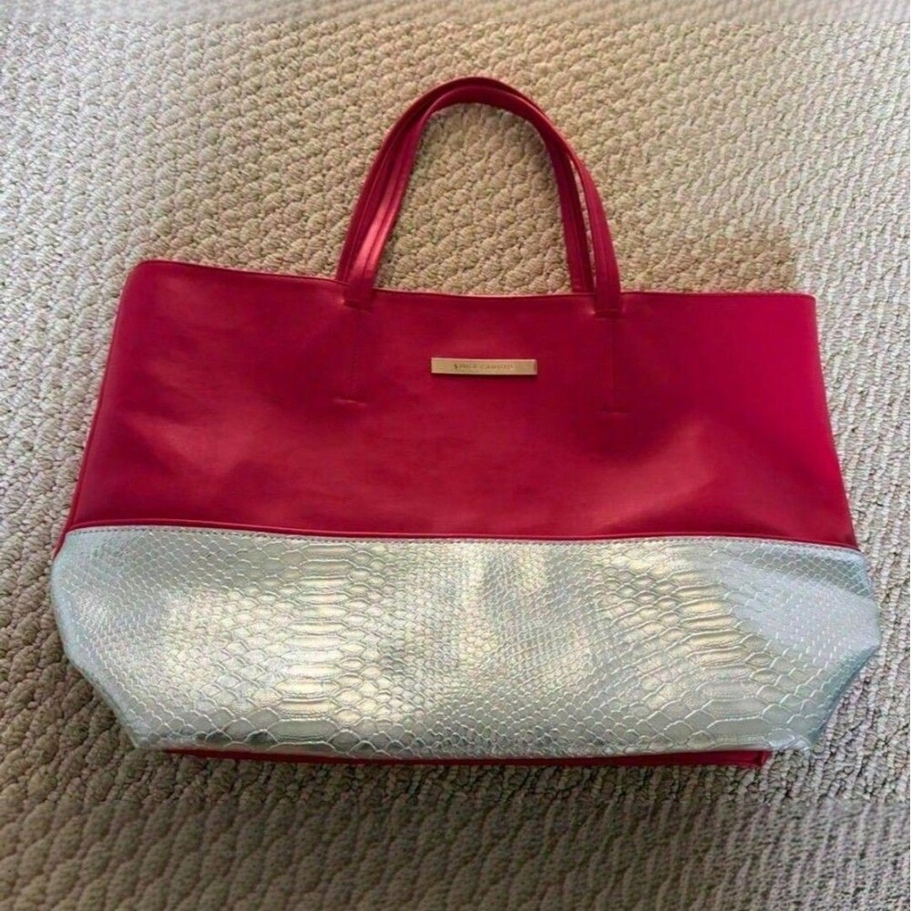 Brand New VINCE CAMUTO ToteBag XL HotPink SilverMetallic CrocEmboss & Lined NWT